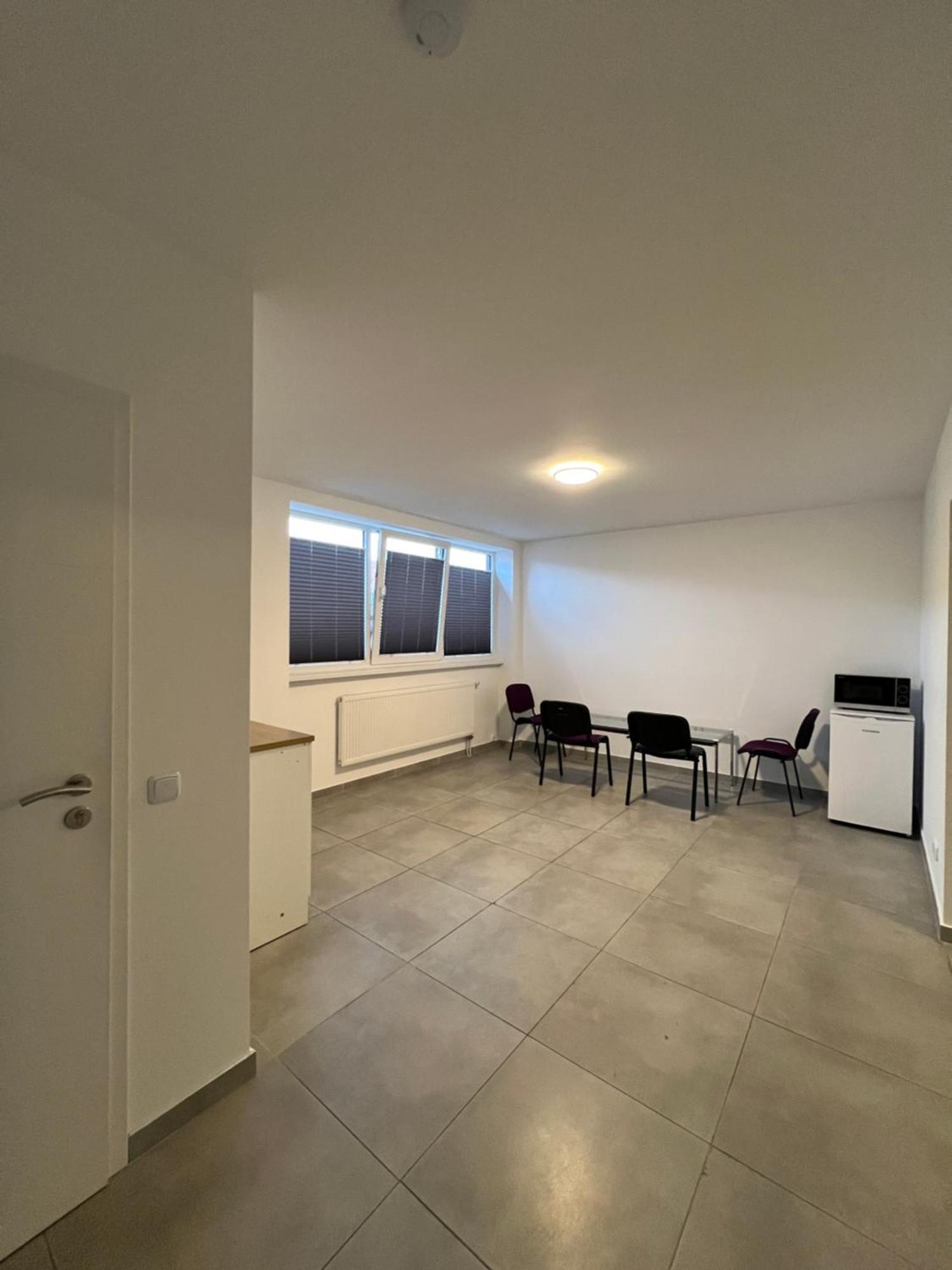 Mieterlux Frankfurt Heusenstamm Otel Oda fotoğraf