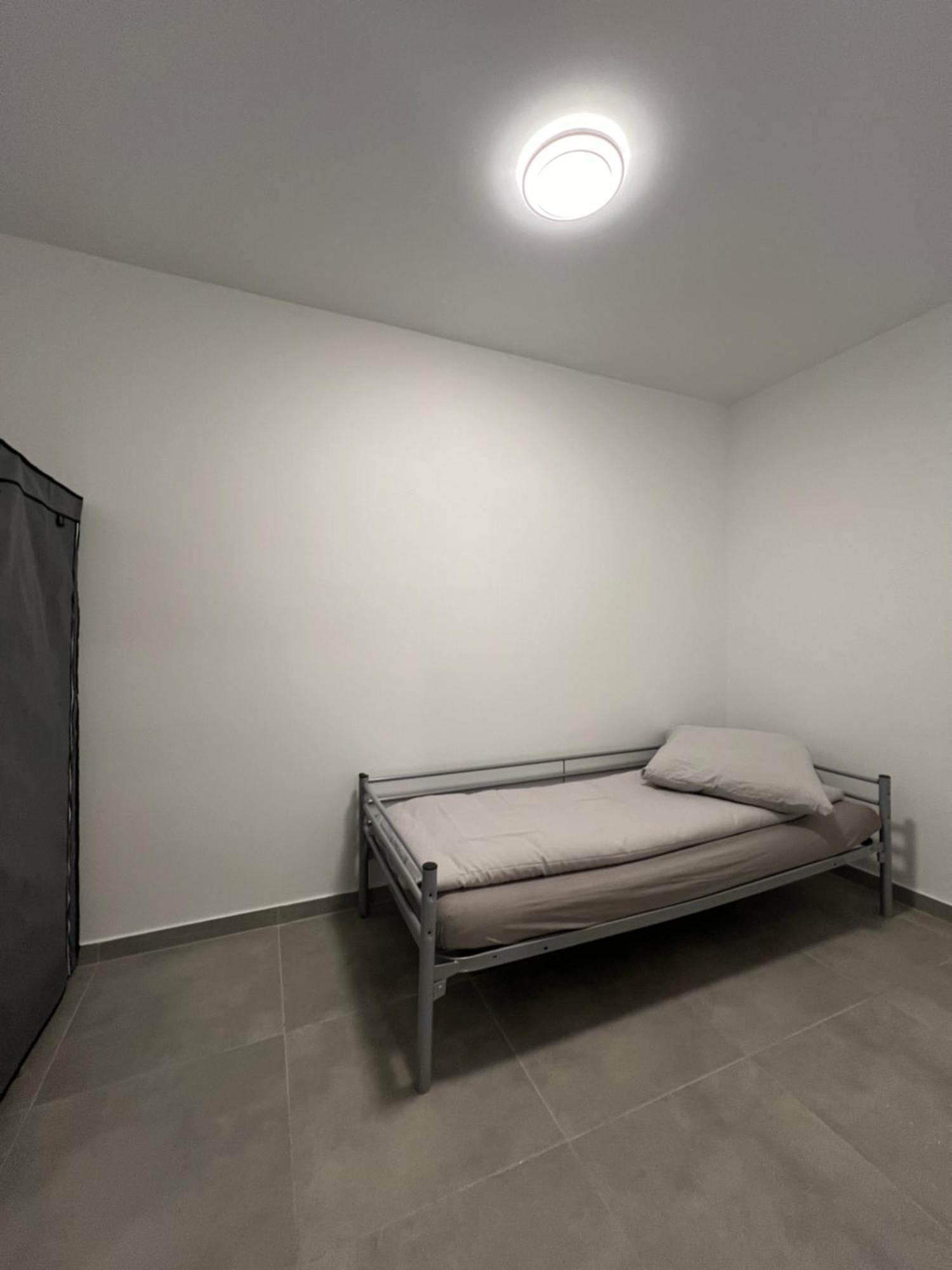 Mieterlux Frankfurt Heusenstamm Otel Oda fotoğraf