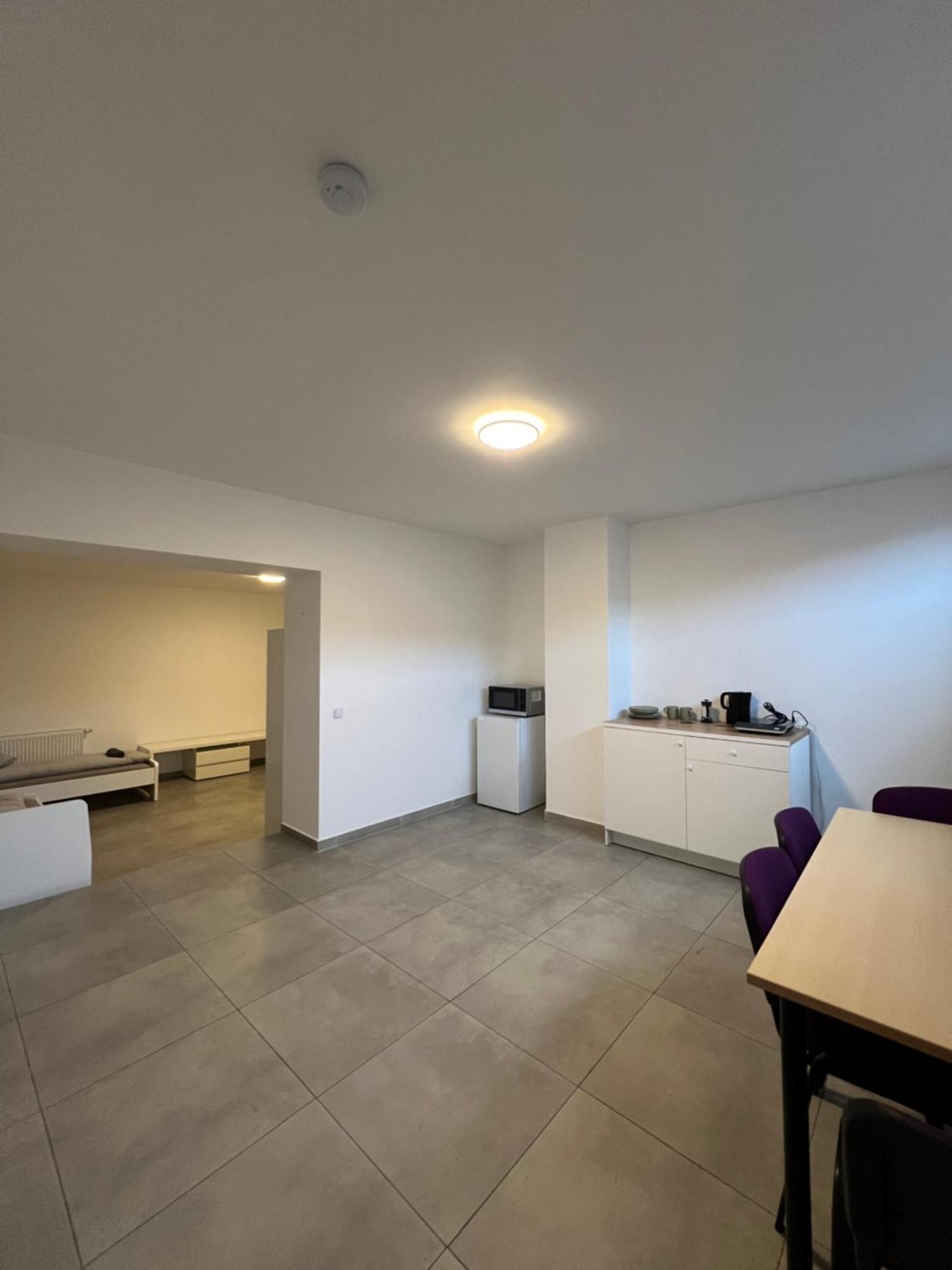 Mieterlux Frankfurt Heusenstamm Otel Oda fotoğraf